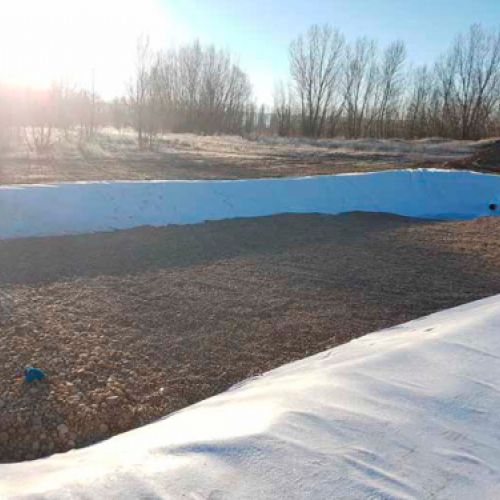 Geomembrana PEAD para balsa